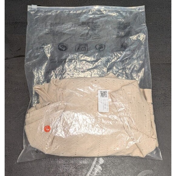 Blouse S Women's Beige Eyelet Banded Waist Short Sleeve Casual Easy to Wear - Picture 8 of 8